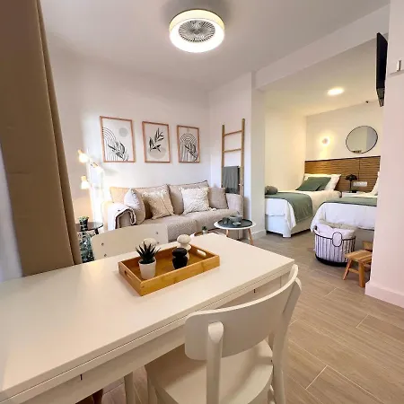 Tropicalidays Puerto Apartment *